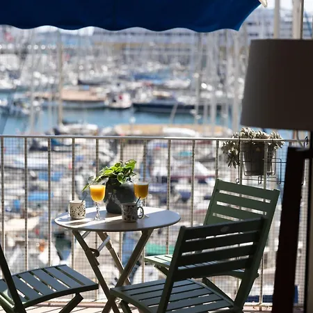 Superbe 2 Pieces, Terrasse Face Au Port Et *