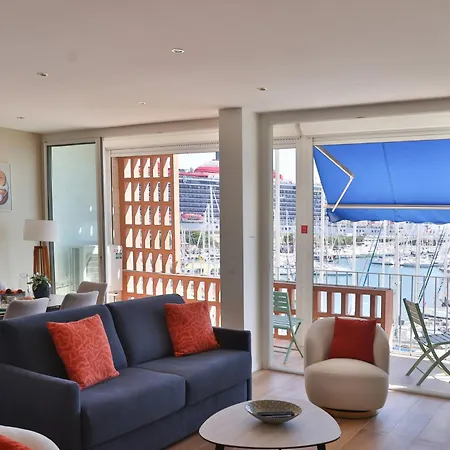 Superbe 2 Pieces, Terrasse Face Au Port Et